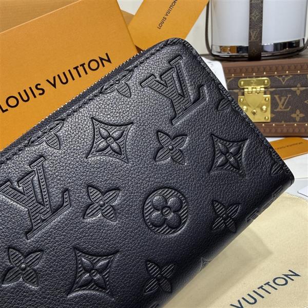 2026122105447758 310